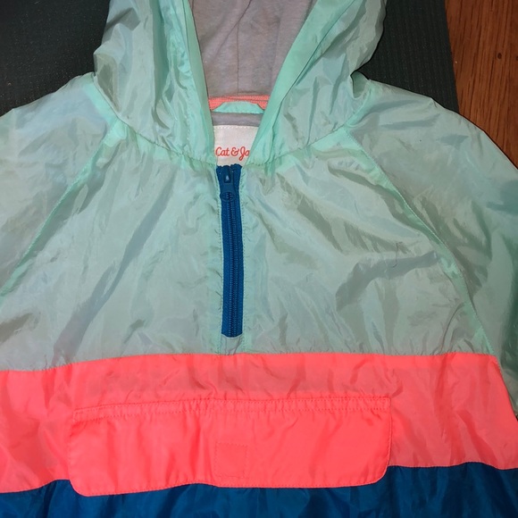 Multicolored windbreaker with pockets. - Picture 2 of 4